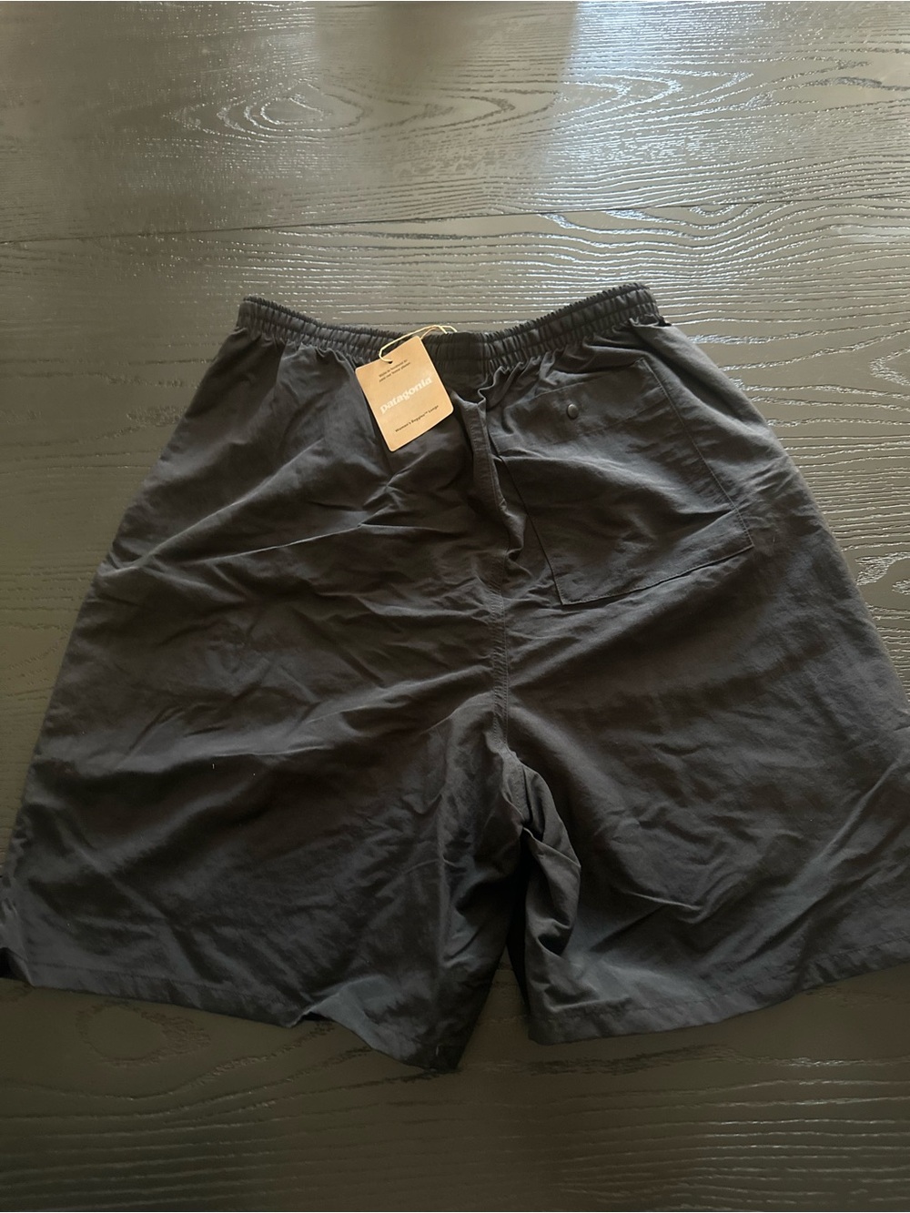 NWT Vuori women's baggies longs shorts sz S black (C) - Picture 4 of 4